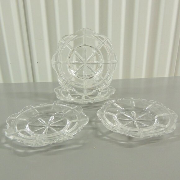 English Cut Crystal Round Dessert Plates with Scallop Edges (4) - Picture 1 of 9